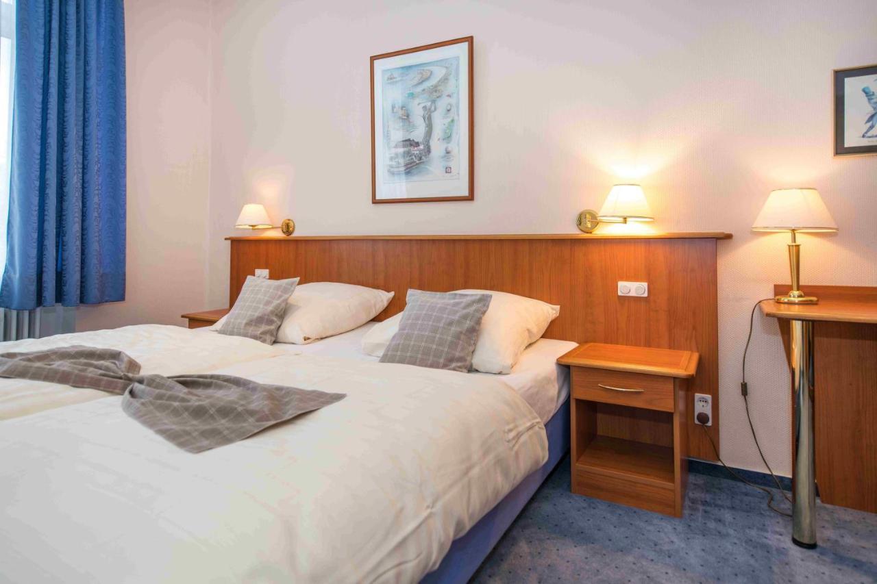Golfhotel Denzerheide Eitelborn Eksteriør billede